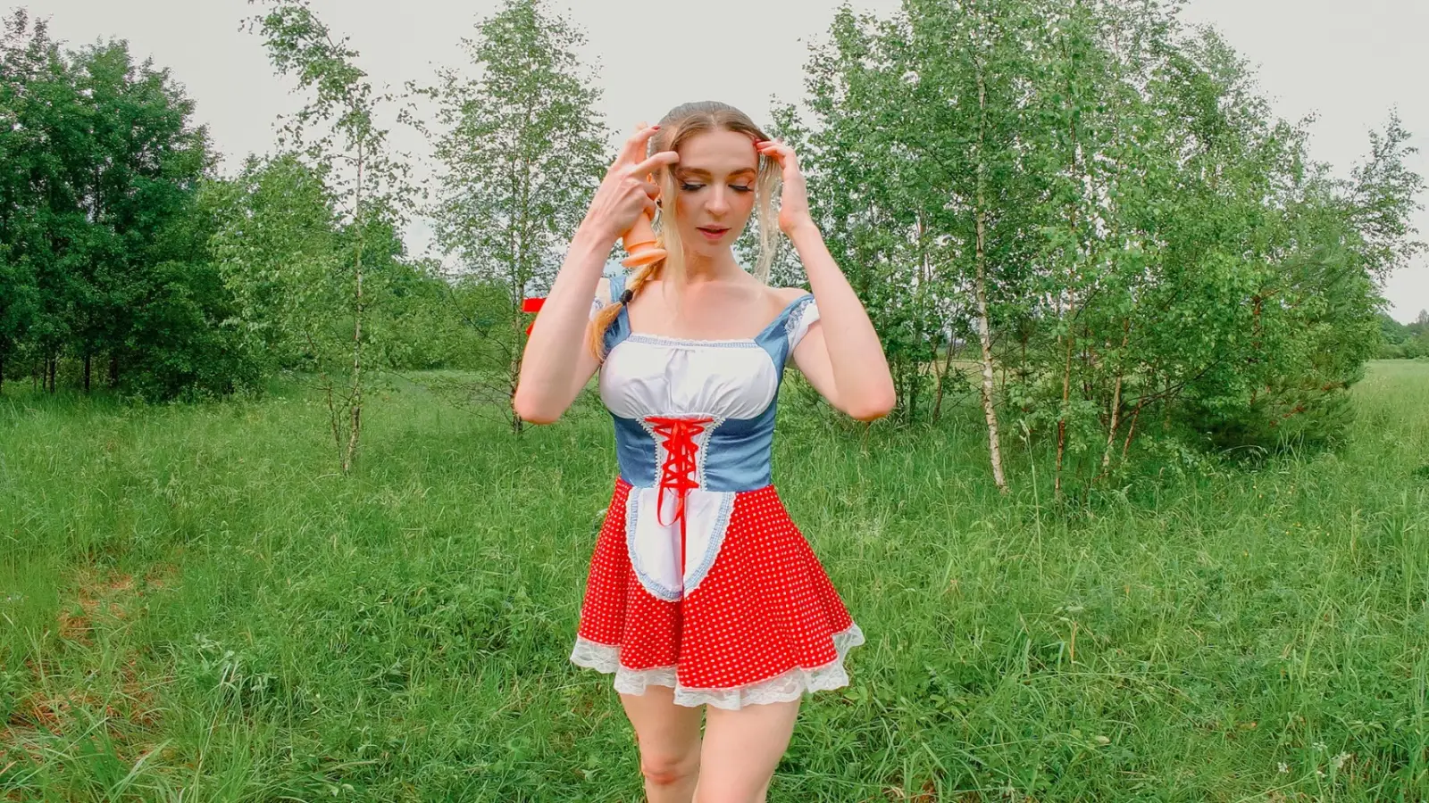 Samantha Rouge In The Open Field VR Adult Videos