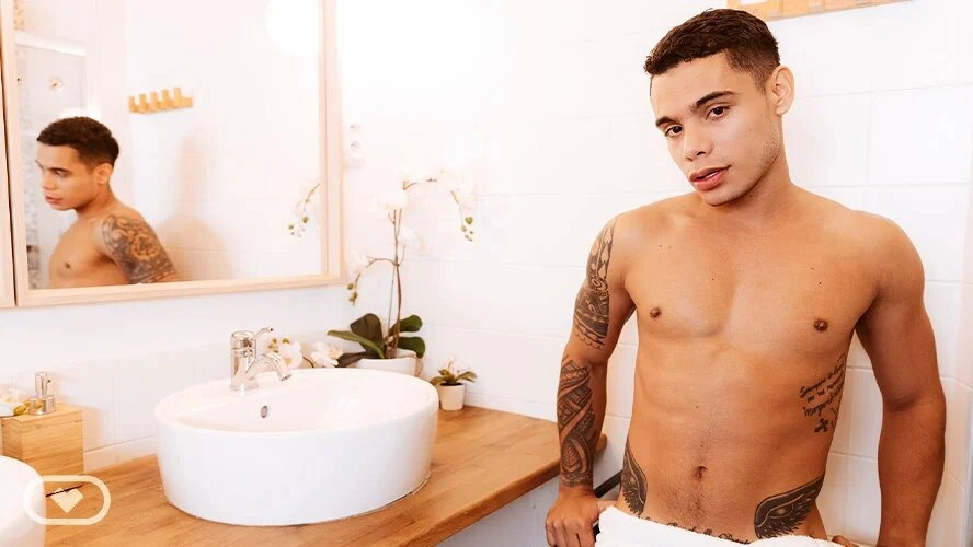 [Gay] Hard in the Bathroom VR Adult Videos