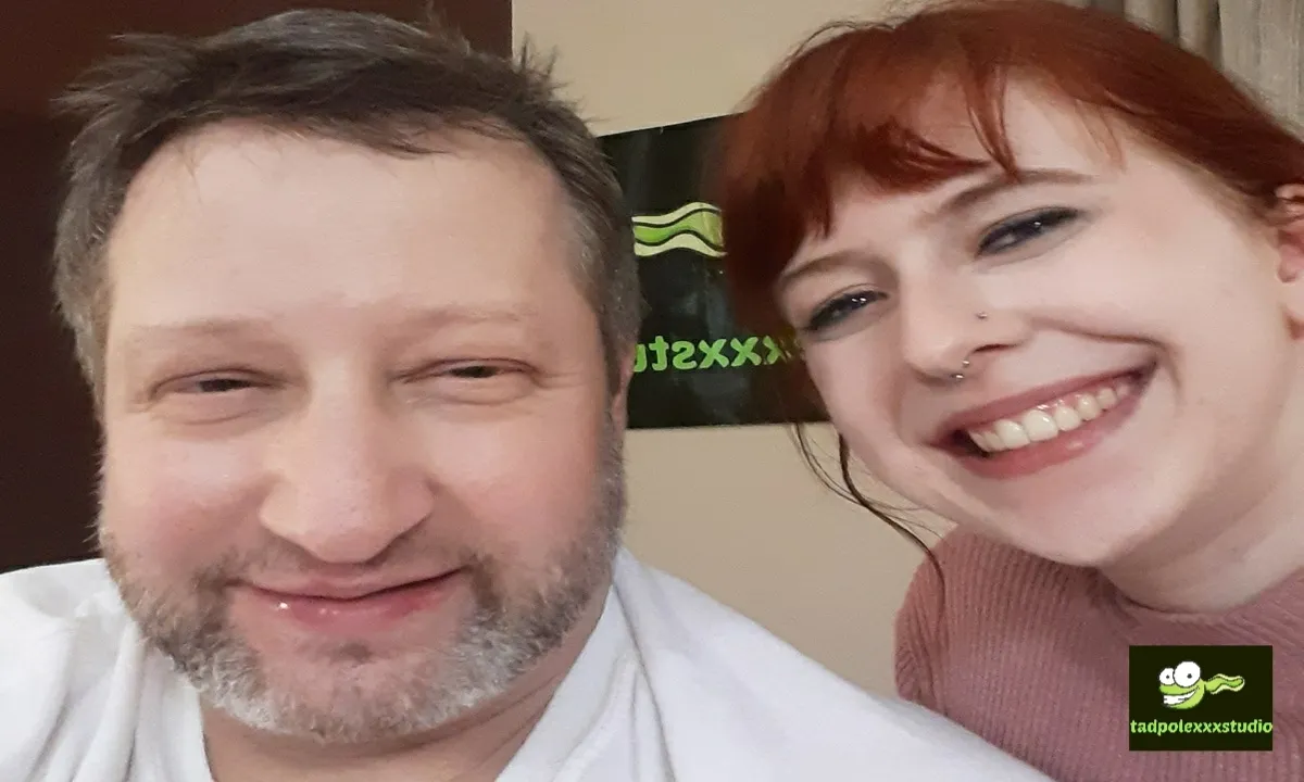 Hannah Grace Plays With Tad Pole After The Gangbang Part 1 of 2 VR Adult Videos