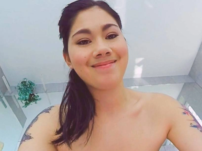 Lin Lee Face-sitting - Asian Babe Sitting On Your Face VR Fetish VR Adult Videos