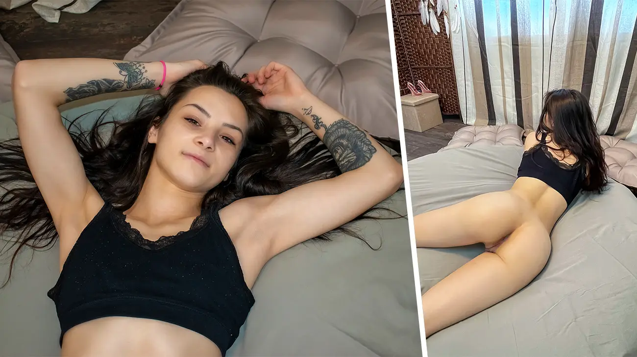 Zoe Foxxy - Amateur brunette teen plays her pussy like a banjo VR Adult Videos