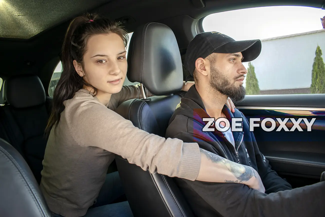 Zoe Foxxy - I fucked my driver out of boredom VR Adult Videos