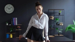 Joyceq Vr Erotic Enchanting And Exotic Striptease Worthy Of Your Time VR Adult Videos